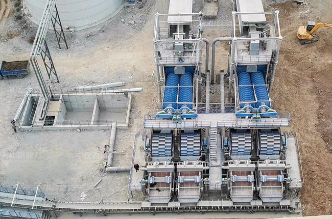 天利建材螺旋洗砂機使用現場