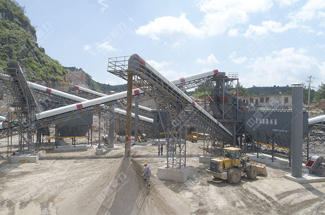每小時300噸砂石料生產線設計方案