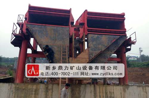 生產線中的大型振動篩