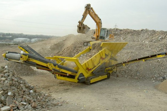 履帶移動破碎機