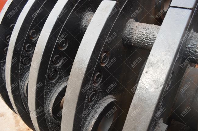 破碎機轉子局部