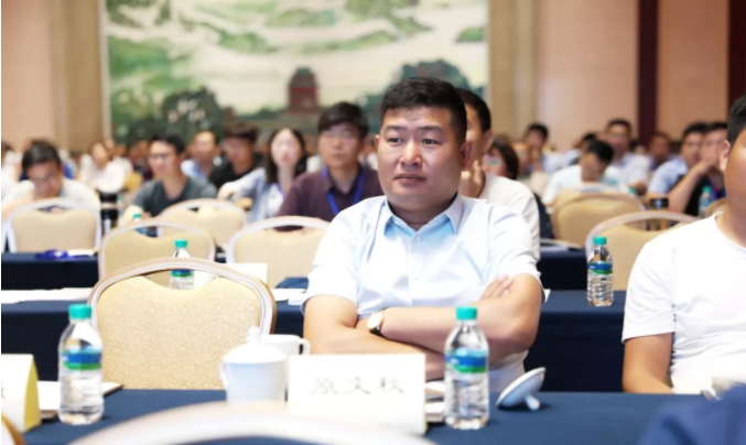 中譽鼎力裝備設計公司副總經理