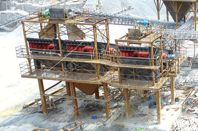 日產(chǎn)萬(wàn)噸砂石料破碎篩分生產(chǎn)線