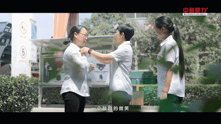 充滿鼓勵(lì)關(guān)愛的氛圍