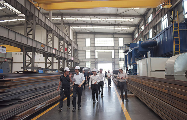 參觀中譽鼎力智能化一體生產車間